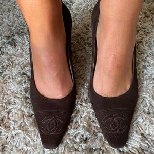 Vintage Chanel Brown Suede heels